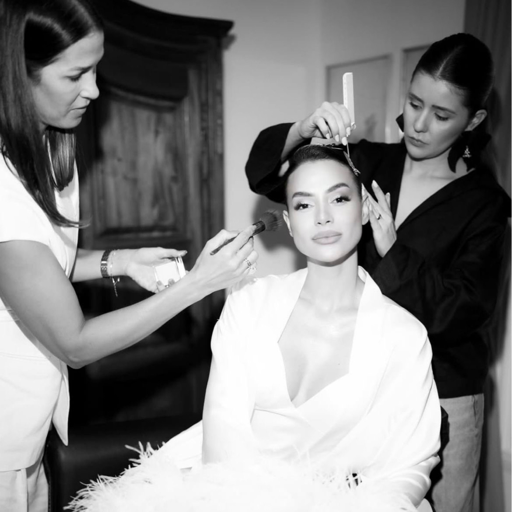Пакет «BRIDE MORNING» (Утро невесты) Свадебный макияж + Свадебная прическа - 1