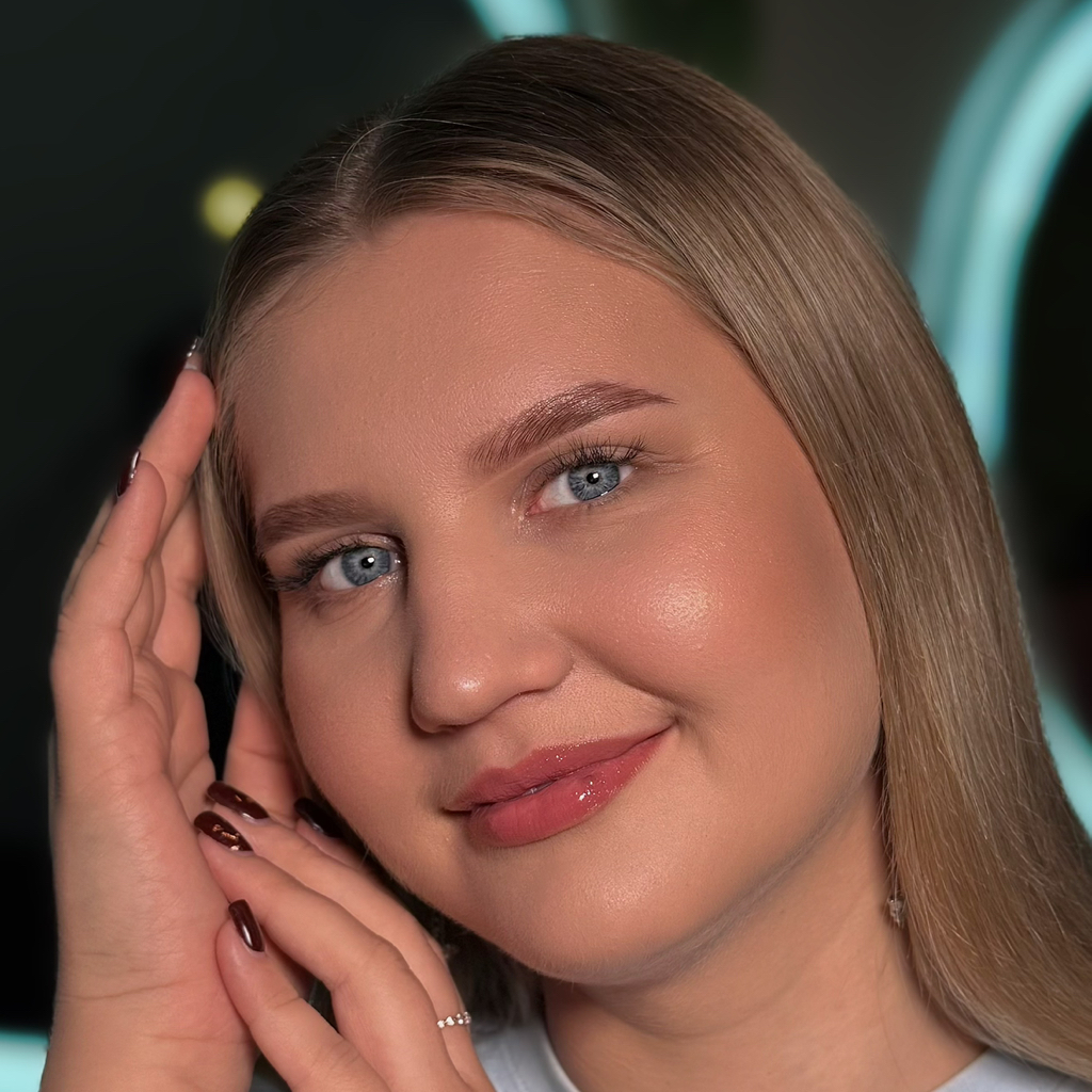 Осветление бровей